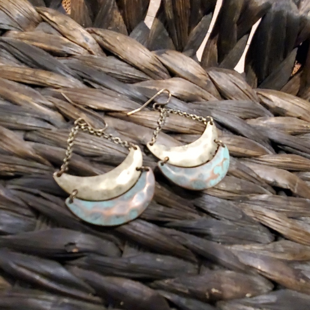 Hobo style earrings.